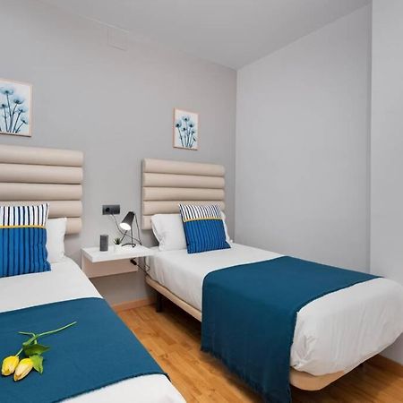 Lodging Apartments Villa De Gracia 2 Bedroom Cozy Apartment Barcelona Exterior foto