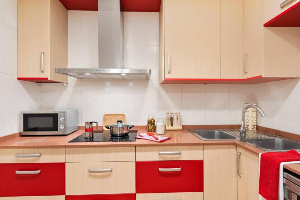Lodging Apartments Villa De Gracia 2 Bedroom Cozy Apartment Barcelona Exterior foto